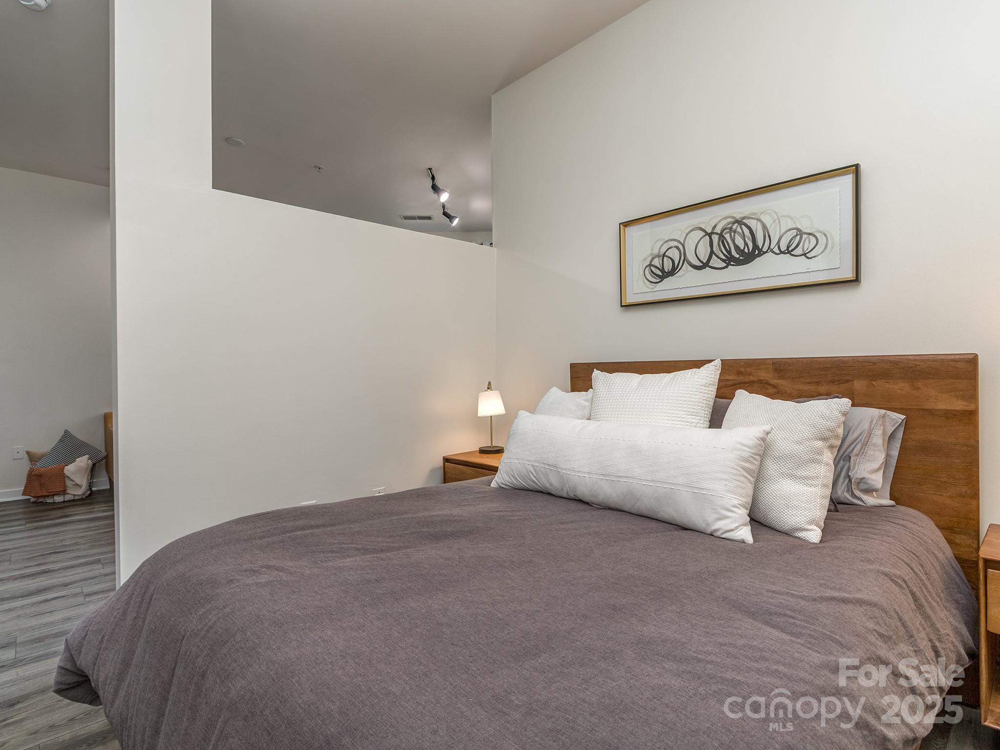 525 E Sixth Street #407 — Charlotte
