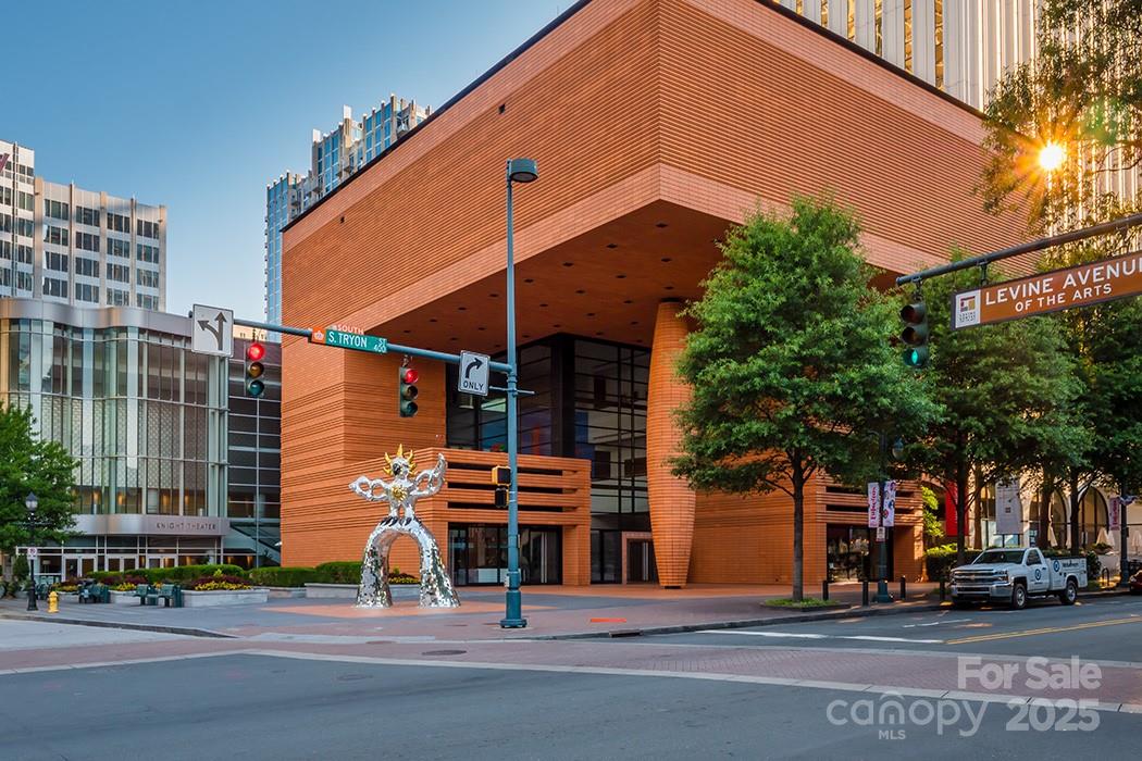525 E Sixth Street #407 — Charlotte