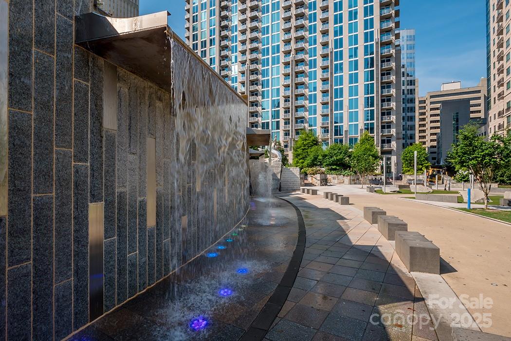 525 E Sixth Street #407 — Charlotte