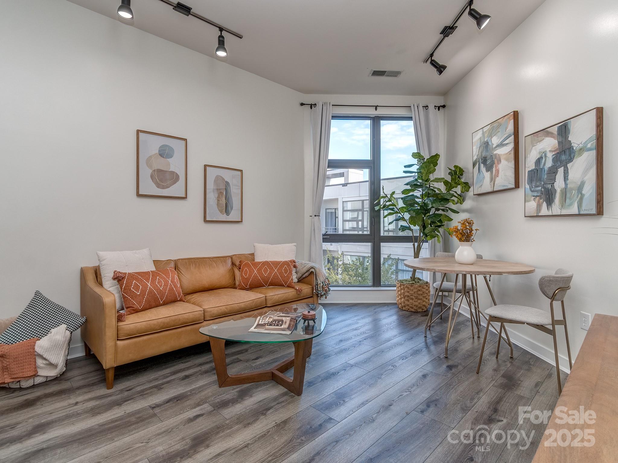 525 E Sixth Street #407 — Charlotte