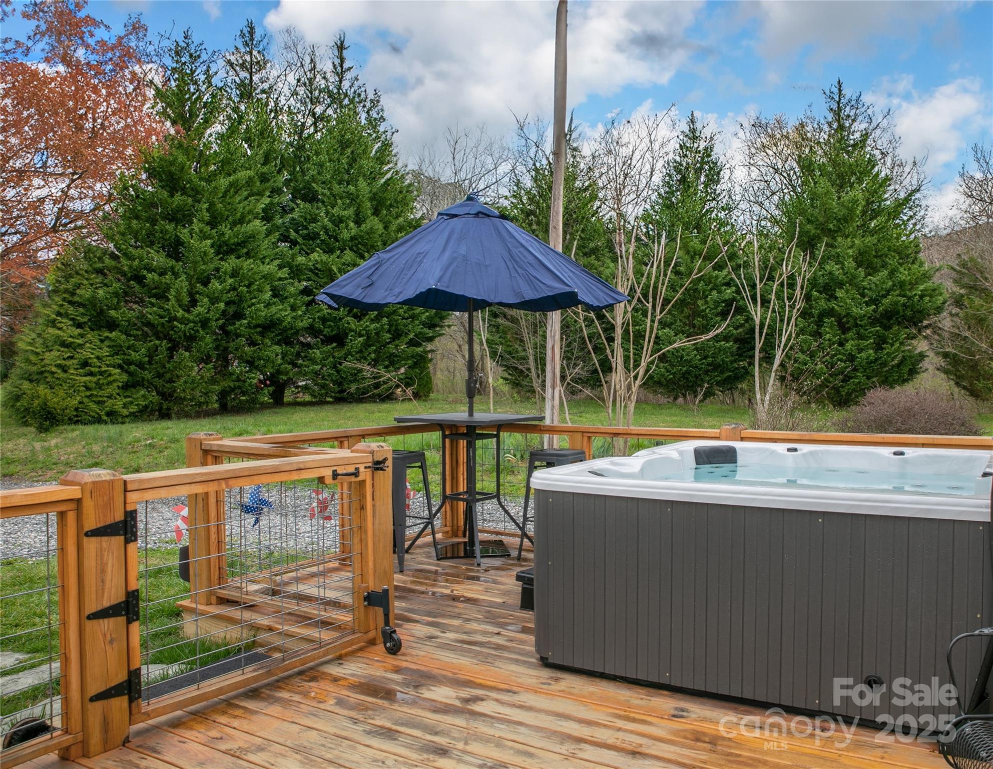 626 Fairview Loop — Hot Springs