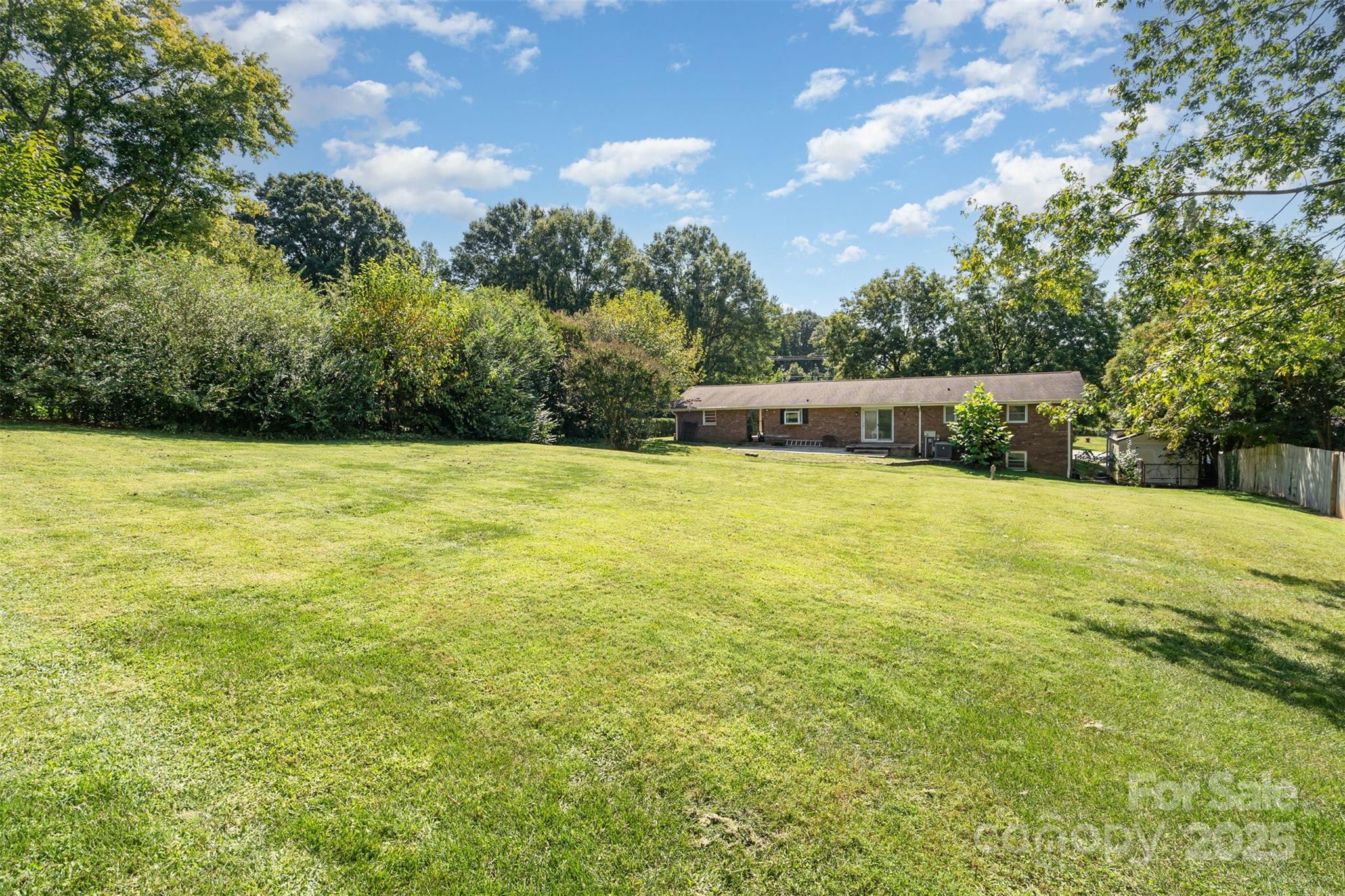 5609 Grace Chapel Road — Hickory