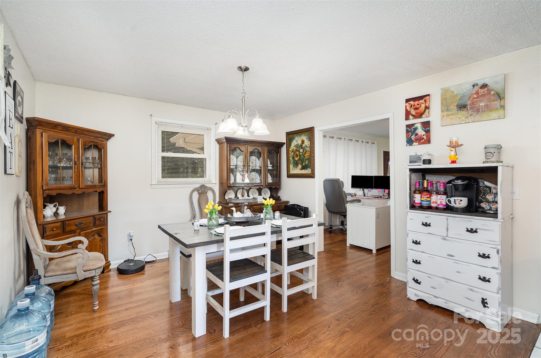 5609 Grace Chapel Road — Hickory