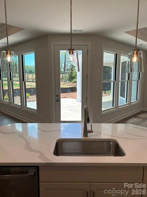 3048 Five Creek Road — Charlotte