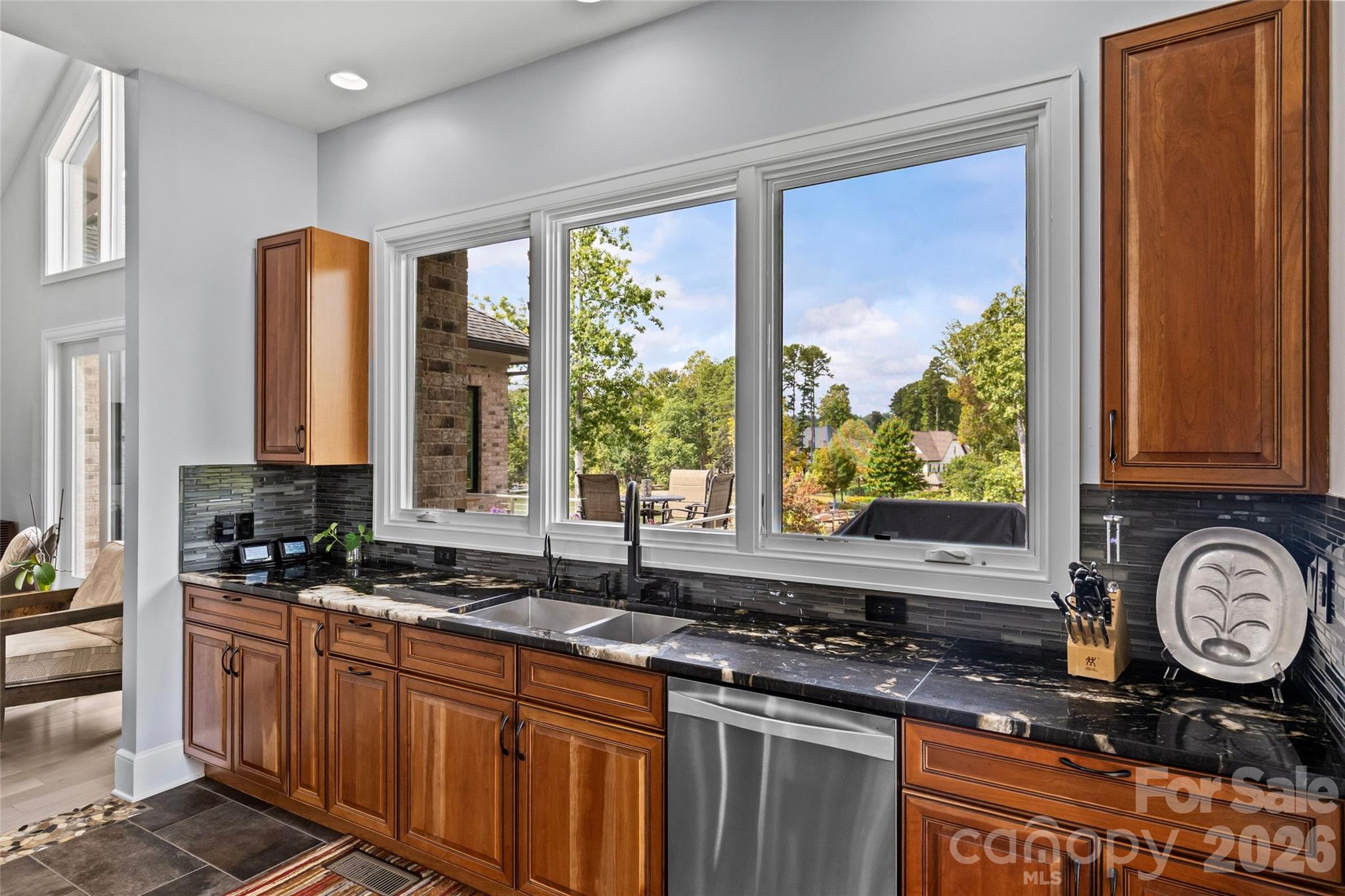 6032 Headlands Court — Belmont