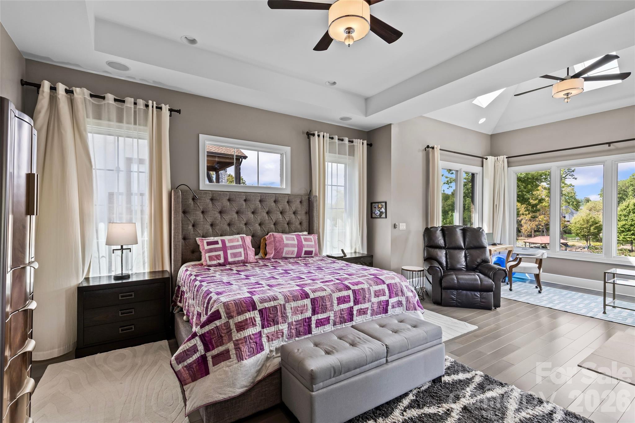 6032 Headlands Court — Belmont