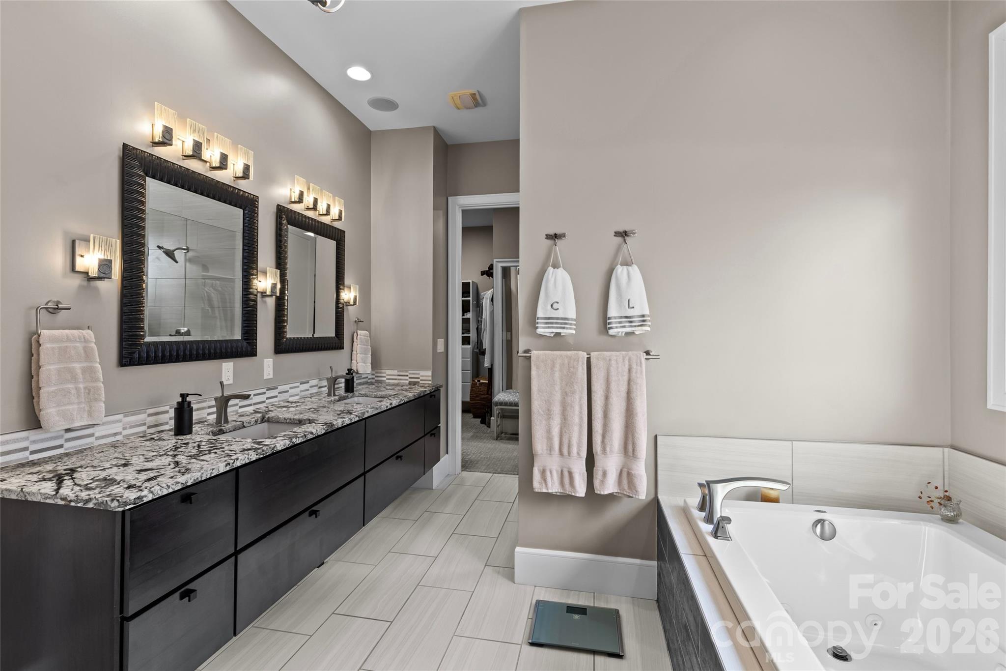 6032 Headlands Court — Belmont