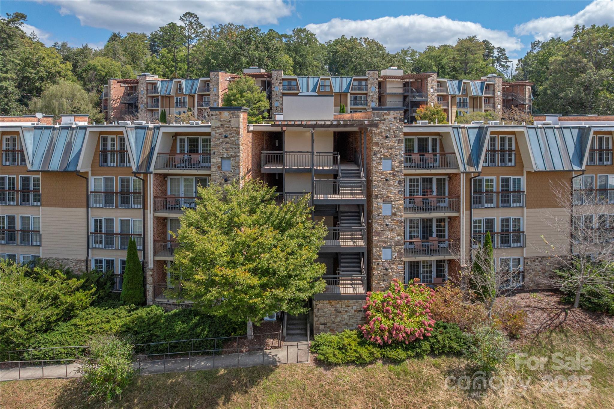 114 Bowling Park Road — Asheville