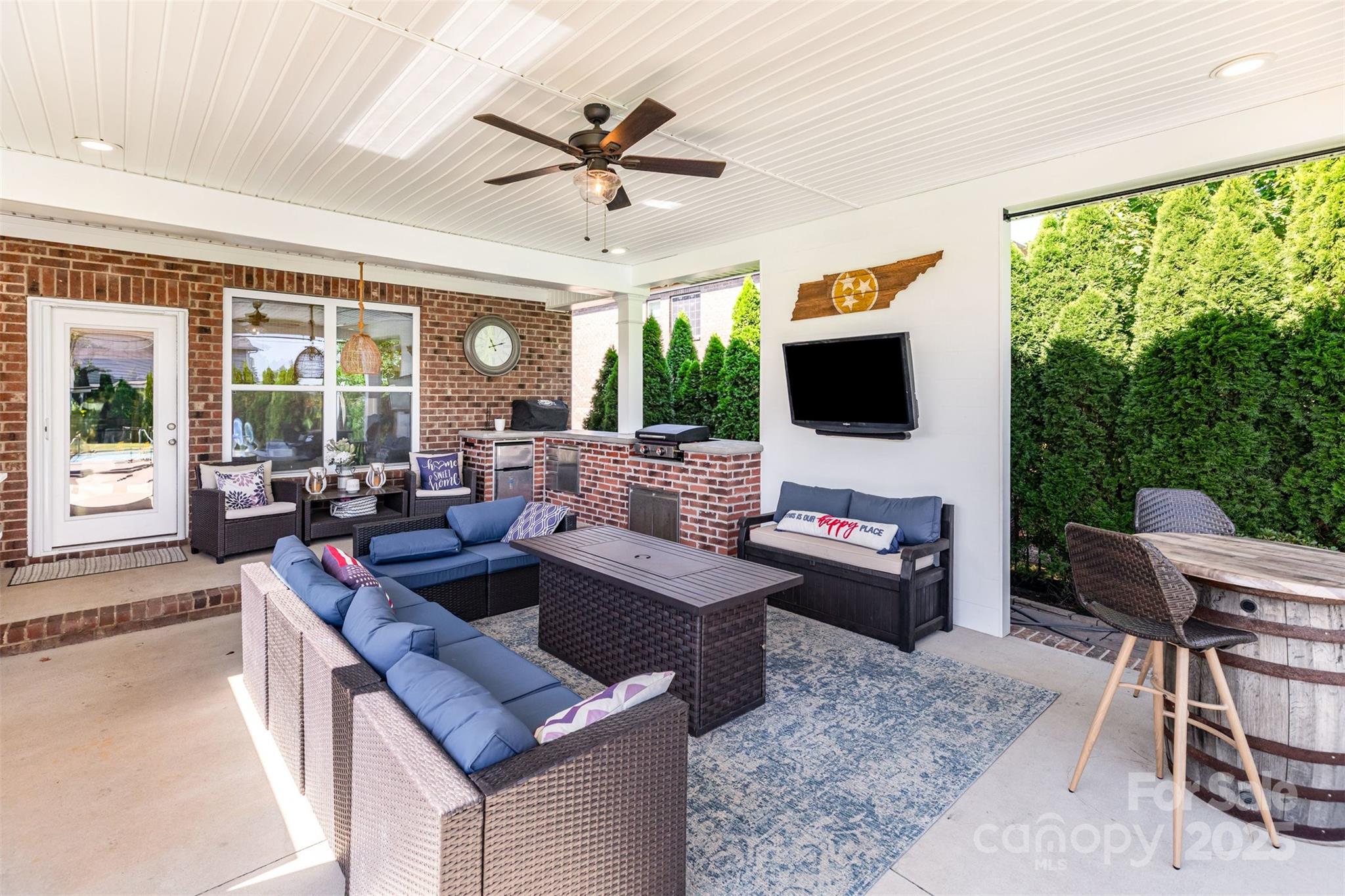 116 Kentmere Lane — Clover