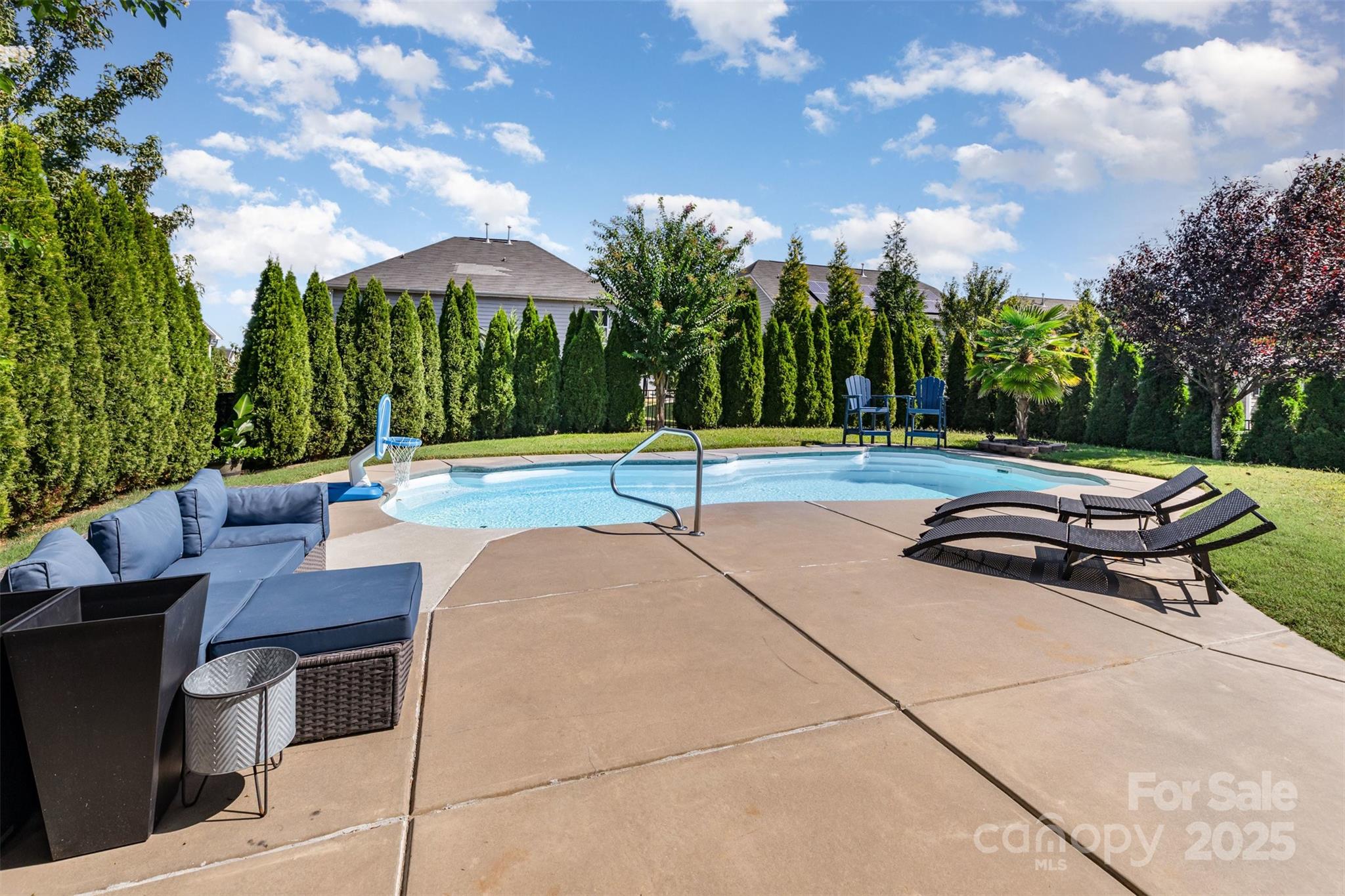 116 Kentmere Lane — Clover
