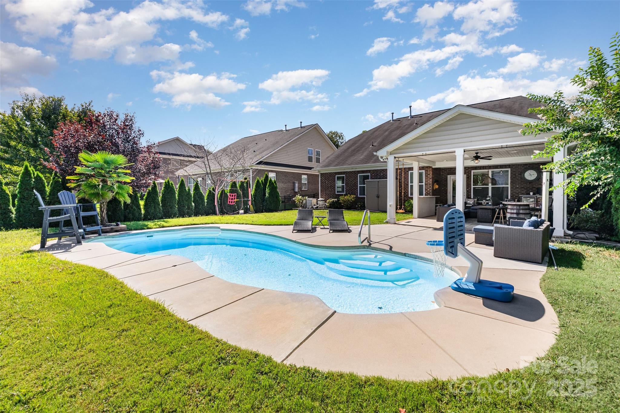 116 Kentmere Lane — Clover