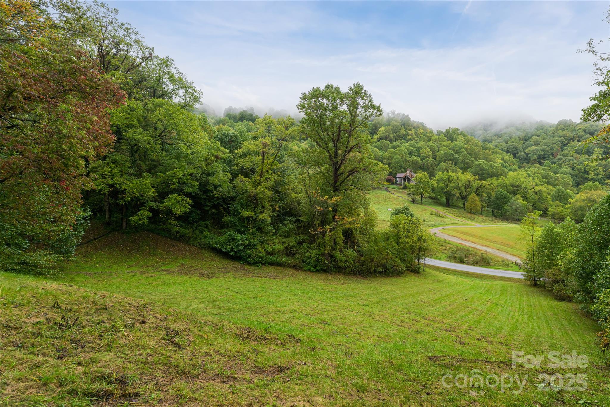 635 Whisper Mountain Drive — Leicester