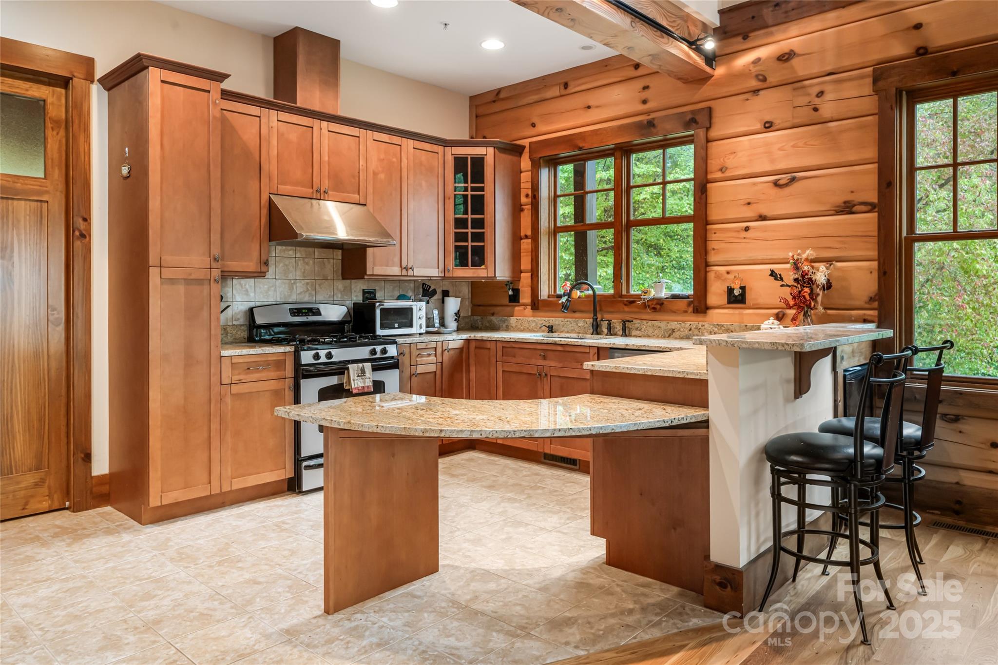 635 Whisper Mountain Drive — Leicester