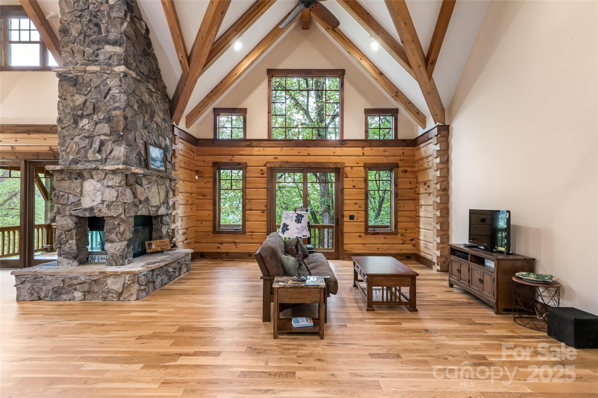 635 Whisper Mountain Drive — Leicester
