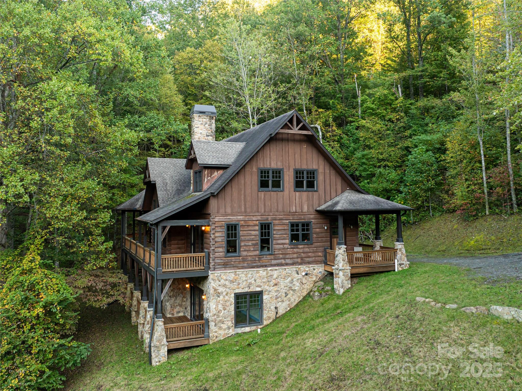 635 Whisper Mountain Drive — Leicester