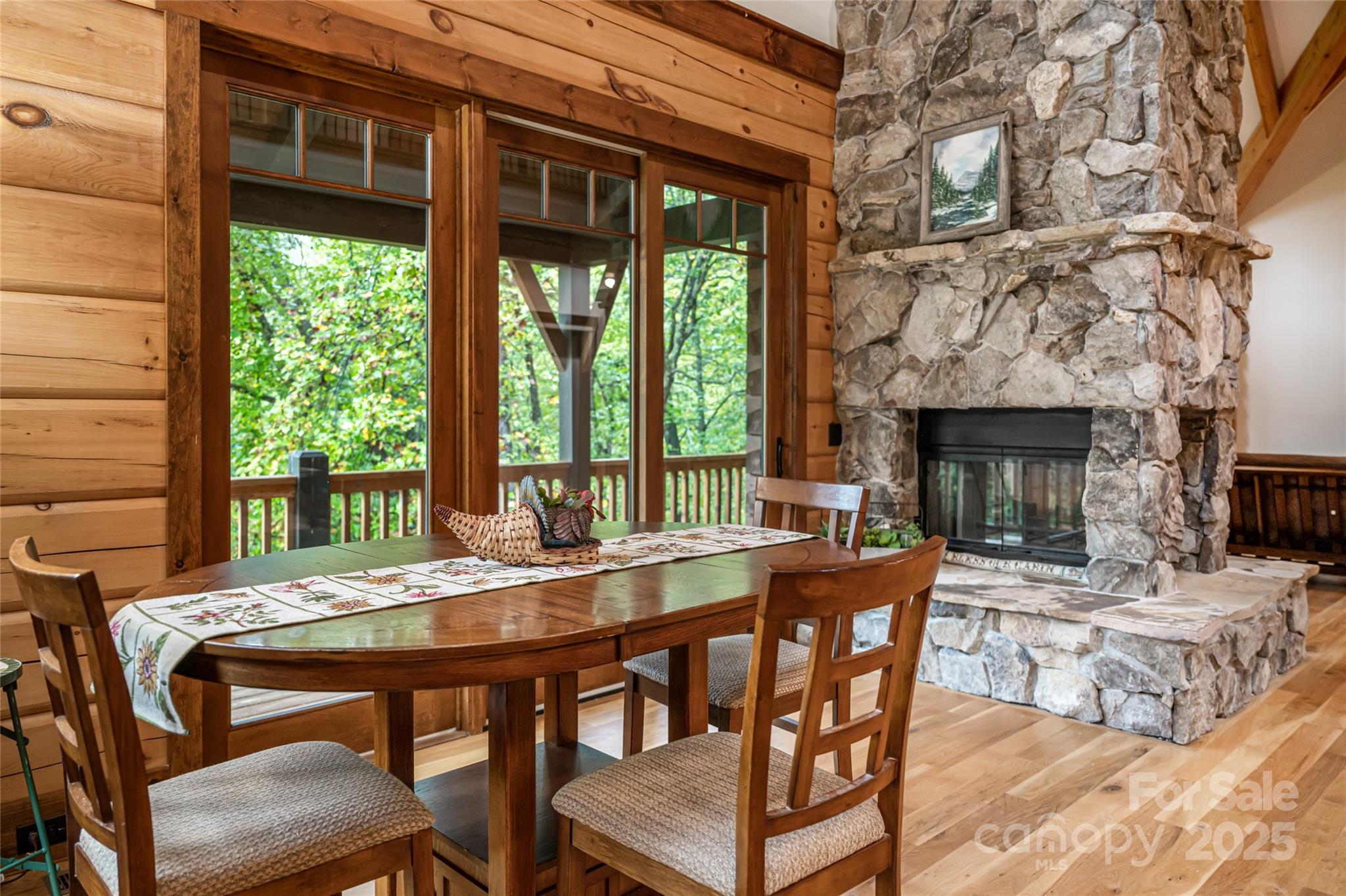 635 Whisper Mountain Drive — Leicester