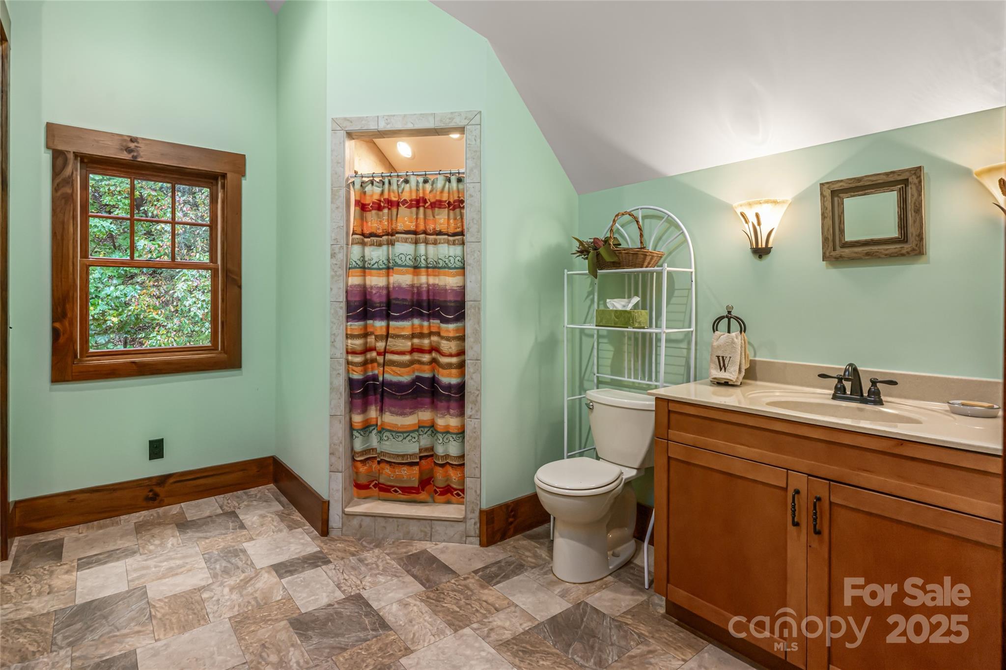 635 Whisper Mountain Drive — Leicester