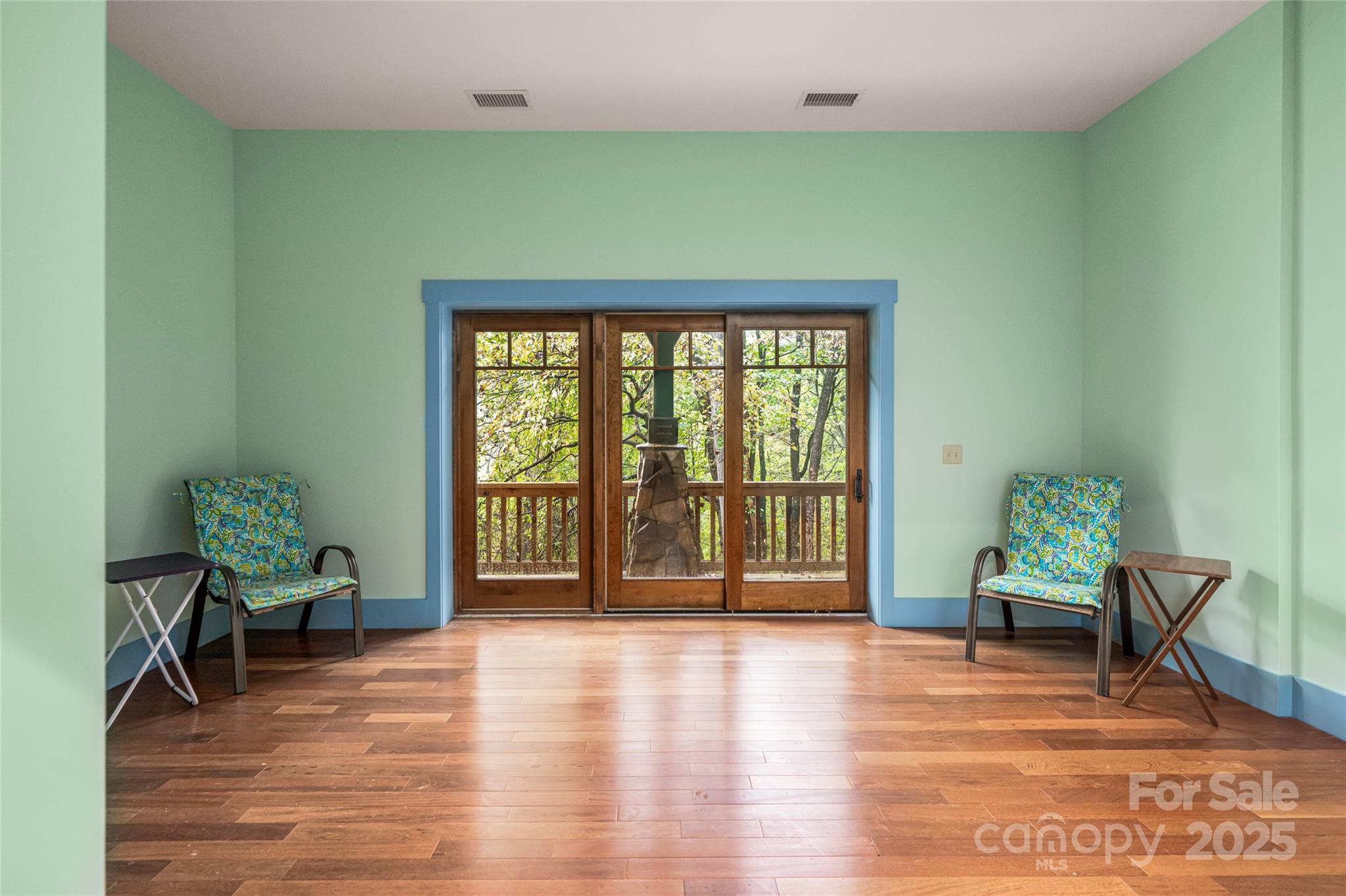635 Whisper Mountain Drive — Leicester