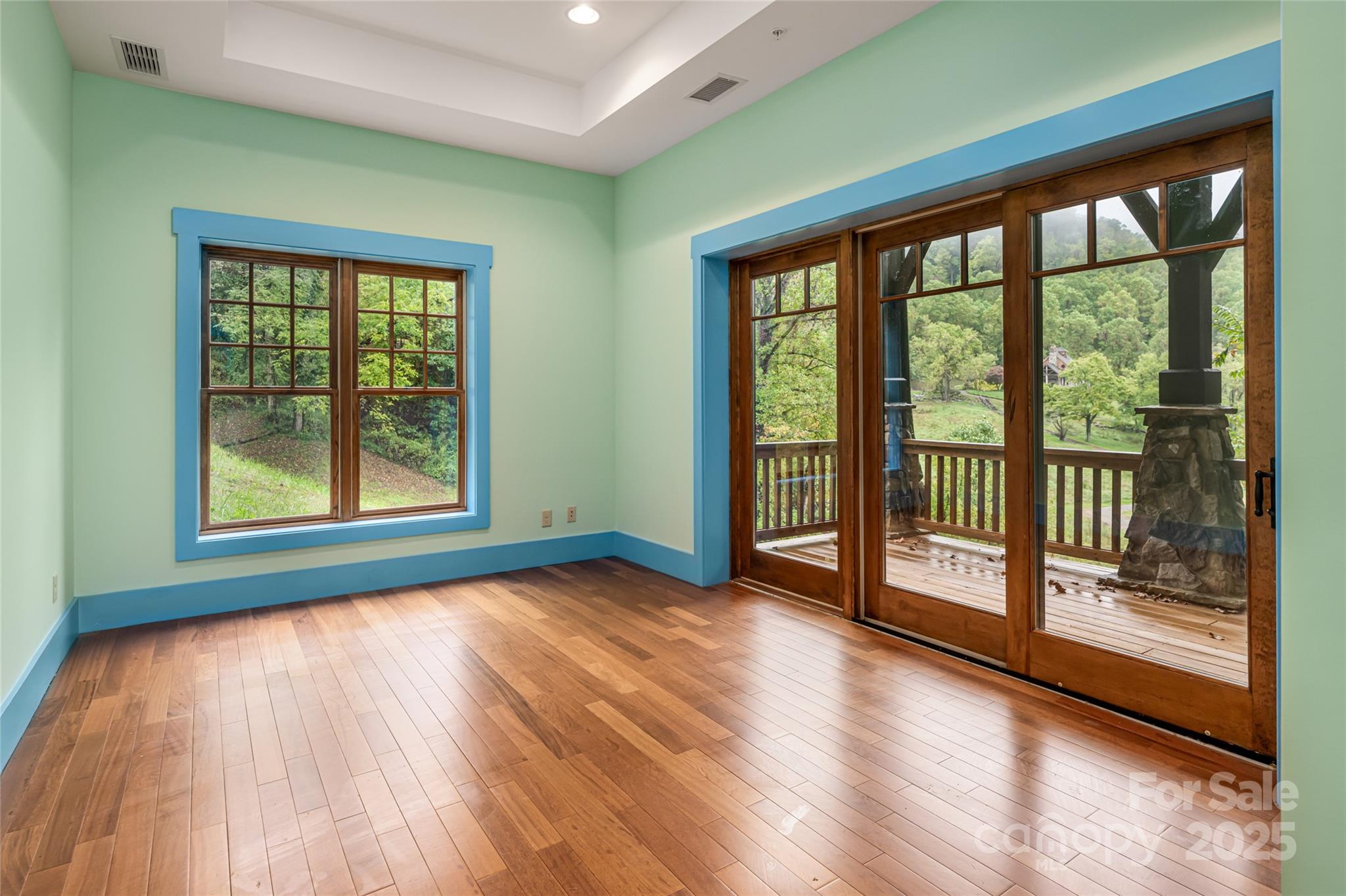 635 Whisper Mountain Drive — Leicester