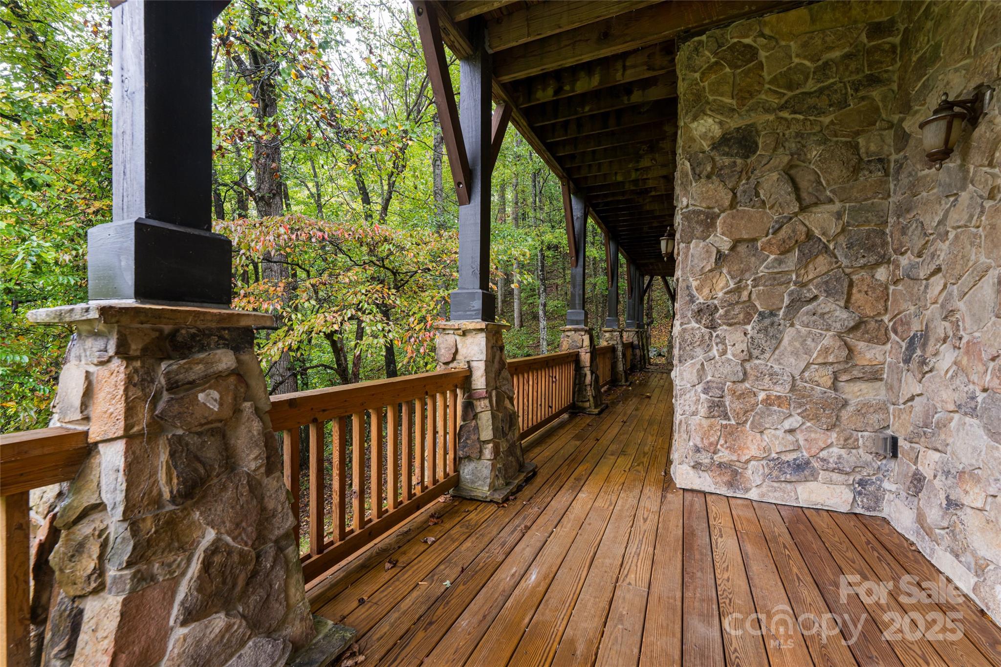 635 Whisper Mountain Drive — Leicester