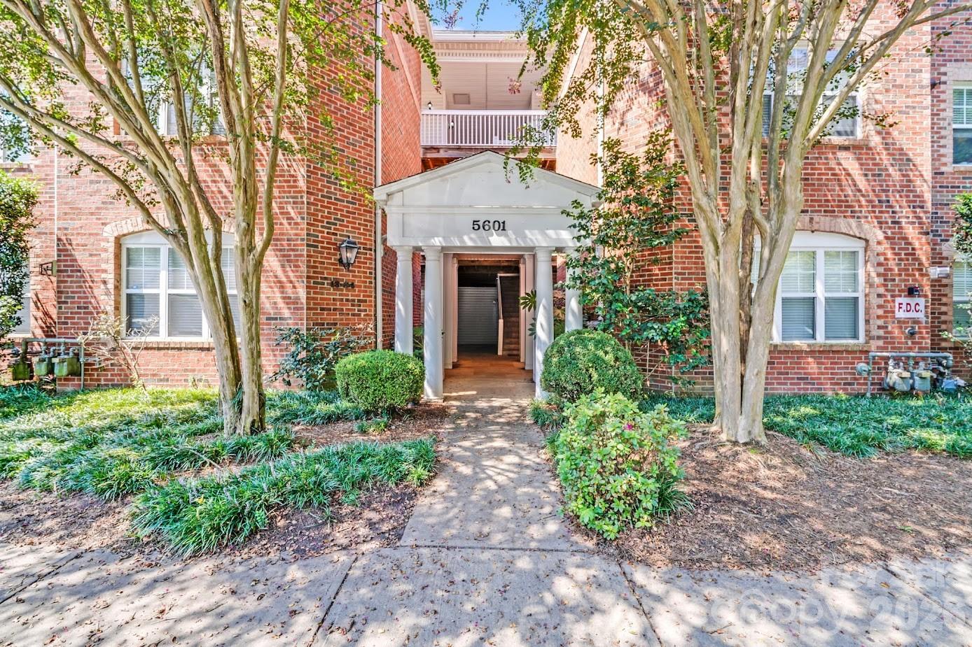 5601 Fairview Road #10 — Charlotte