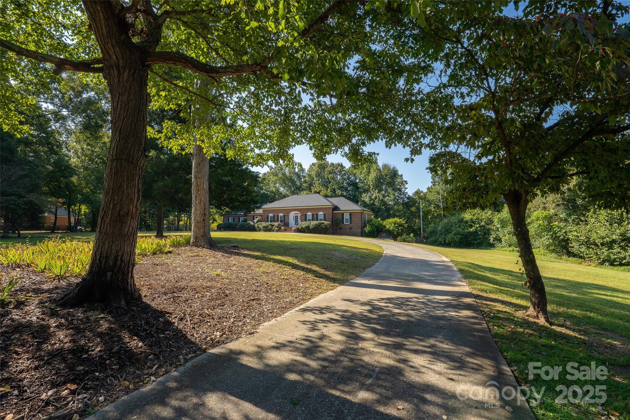 124 Windsor Greene Drive — Monroe