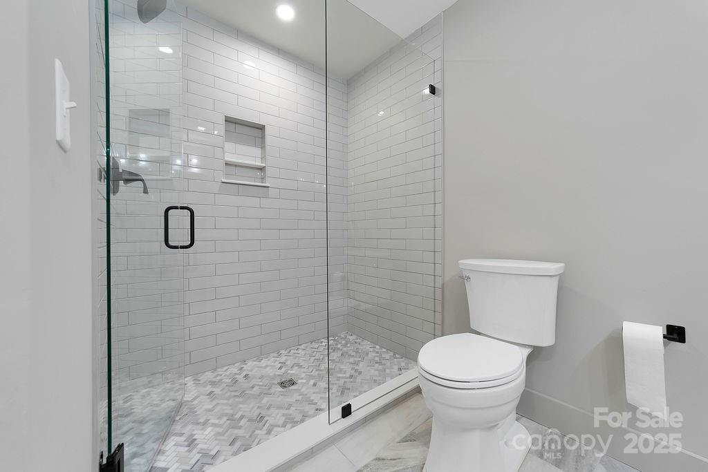 7321 Greenville Highway — Brevard