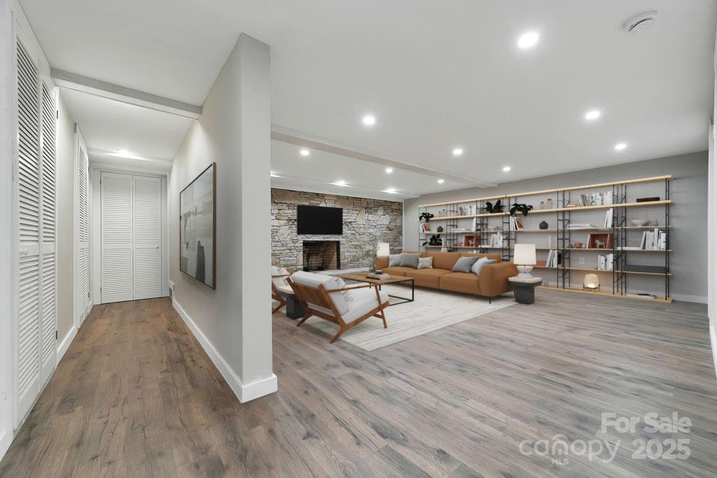 7321 Greenville Highway — Brevard