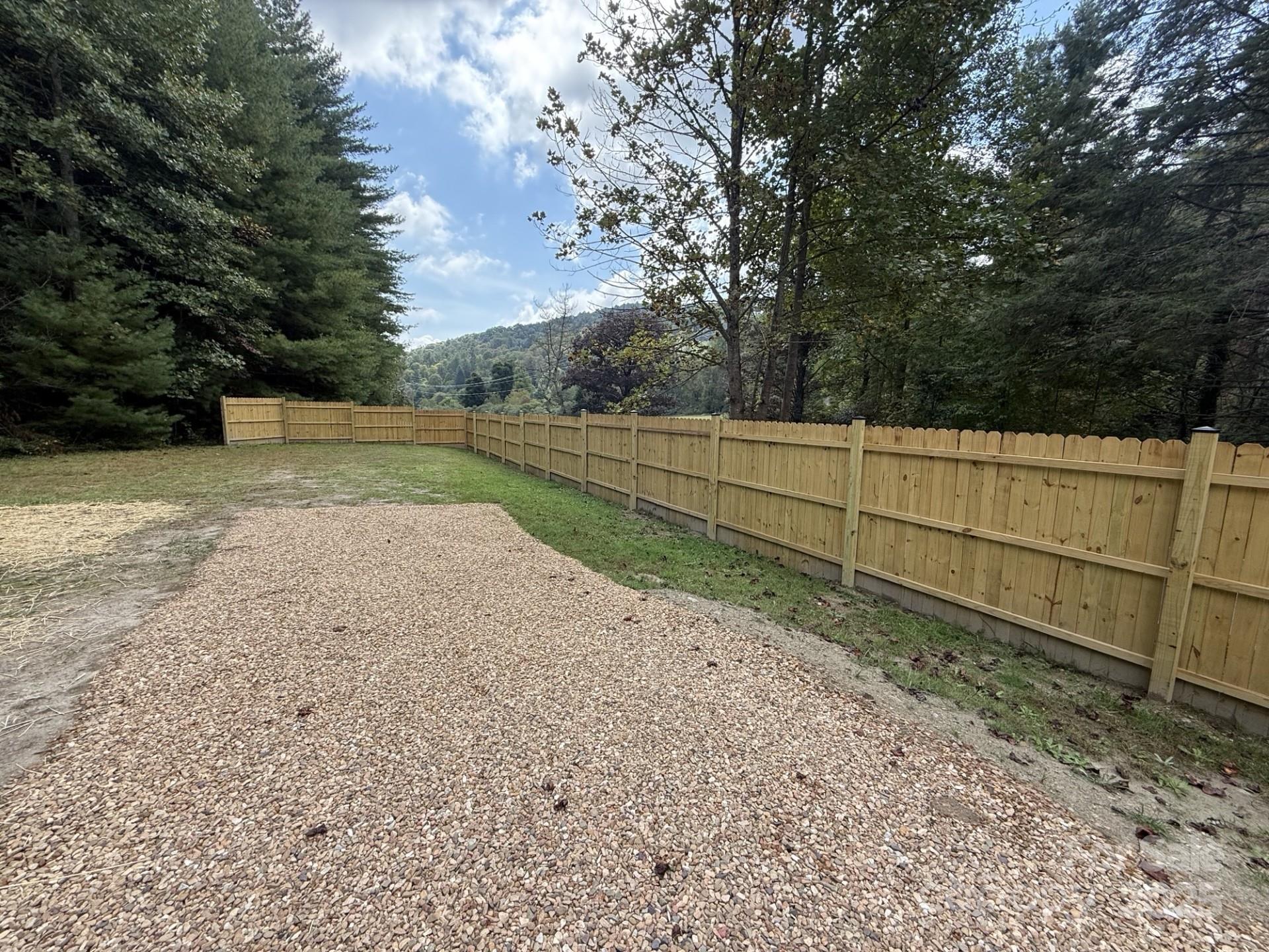 7321 Greenville Highway — Brevard