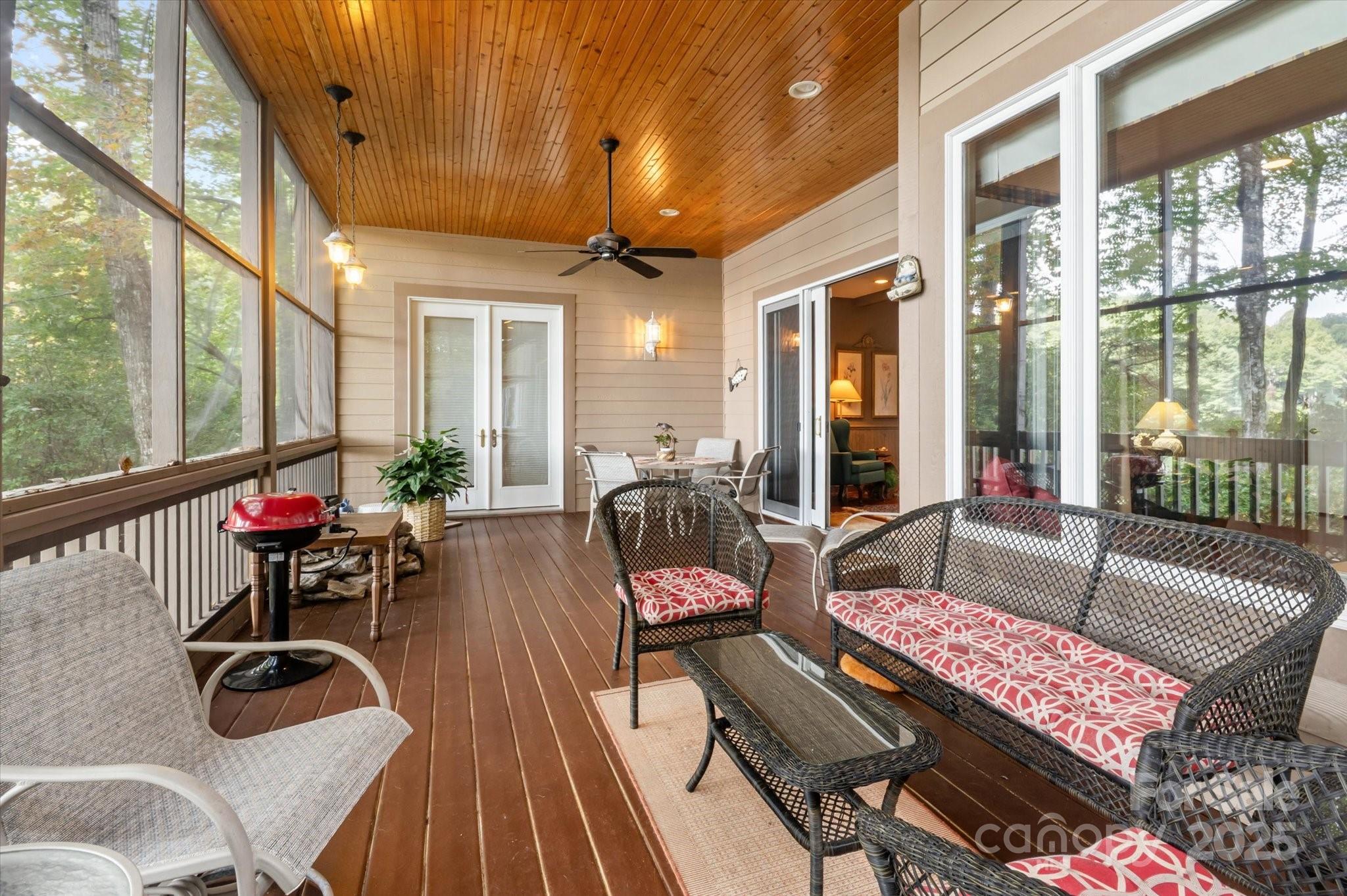 98 Taladu Court — Brevard