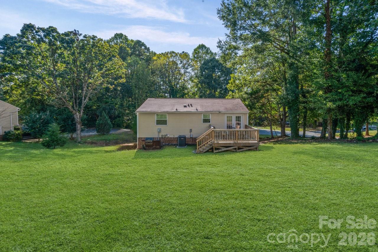 8619 Eaglewind Drive — Charlotte