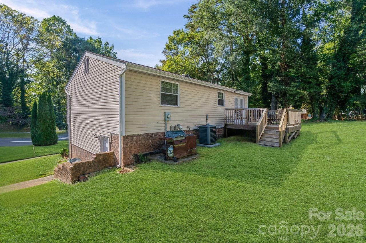 8619 Eaglewind Drive — Charlotte