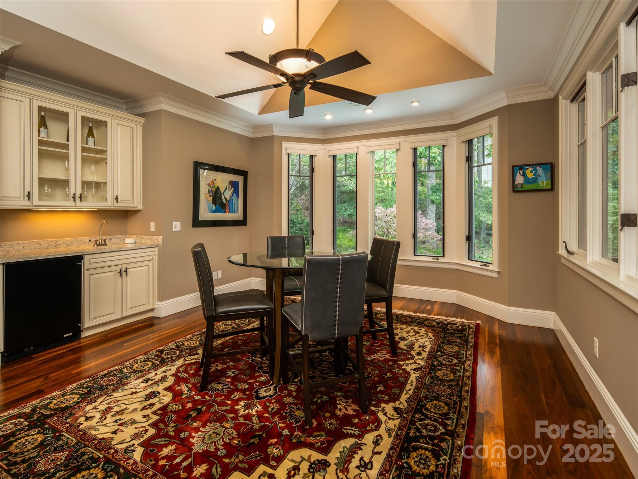 21 Windcliff Drive — Asheville