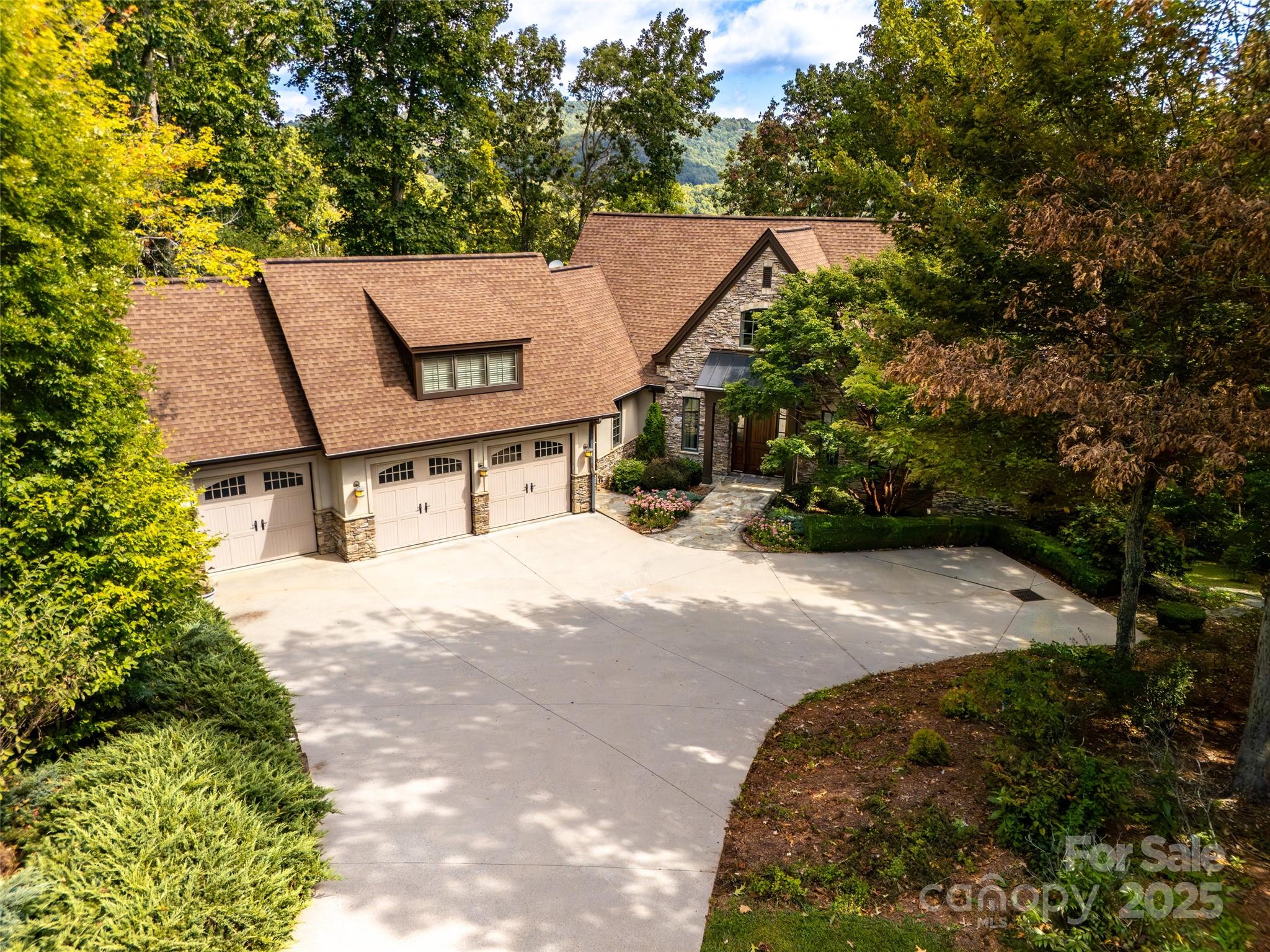 21 Windcliff Drive — Asheville