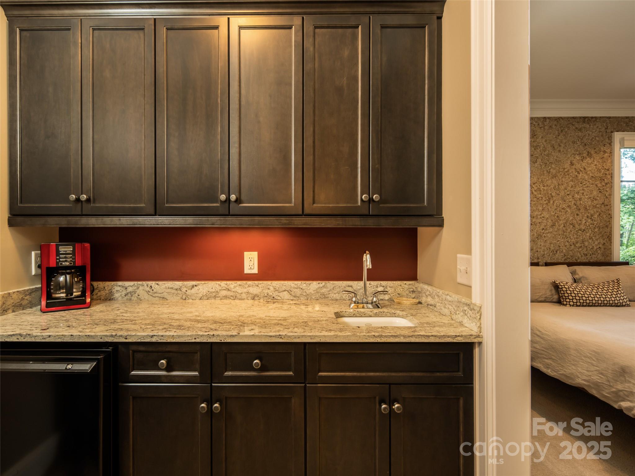 21 Windcliff Drive — Asheville