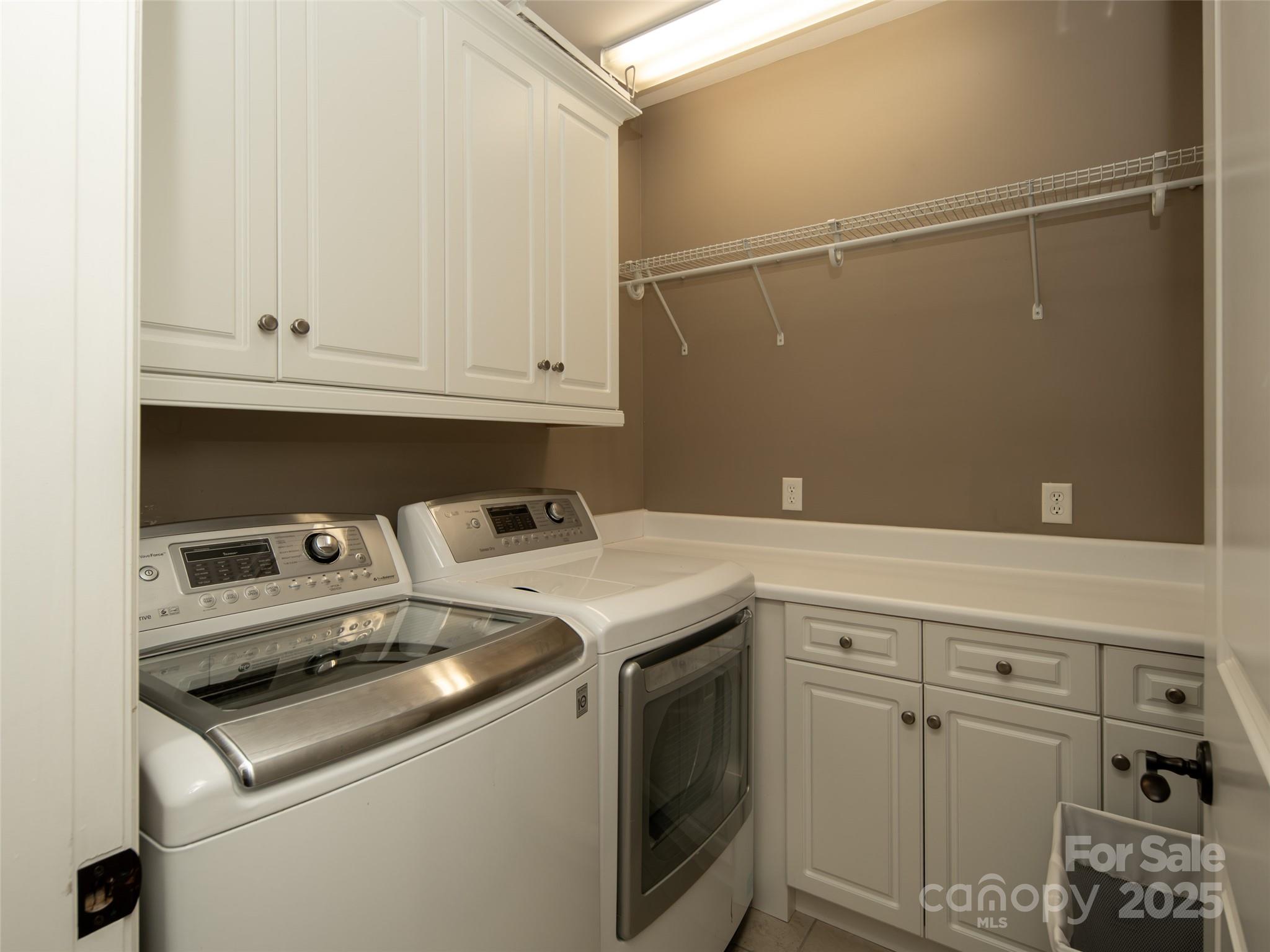 21 Windcliff Drive — Asheville