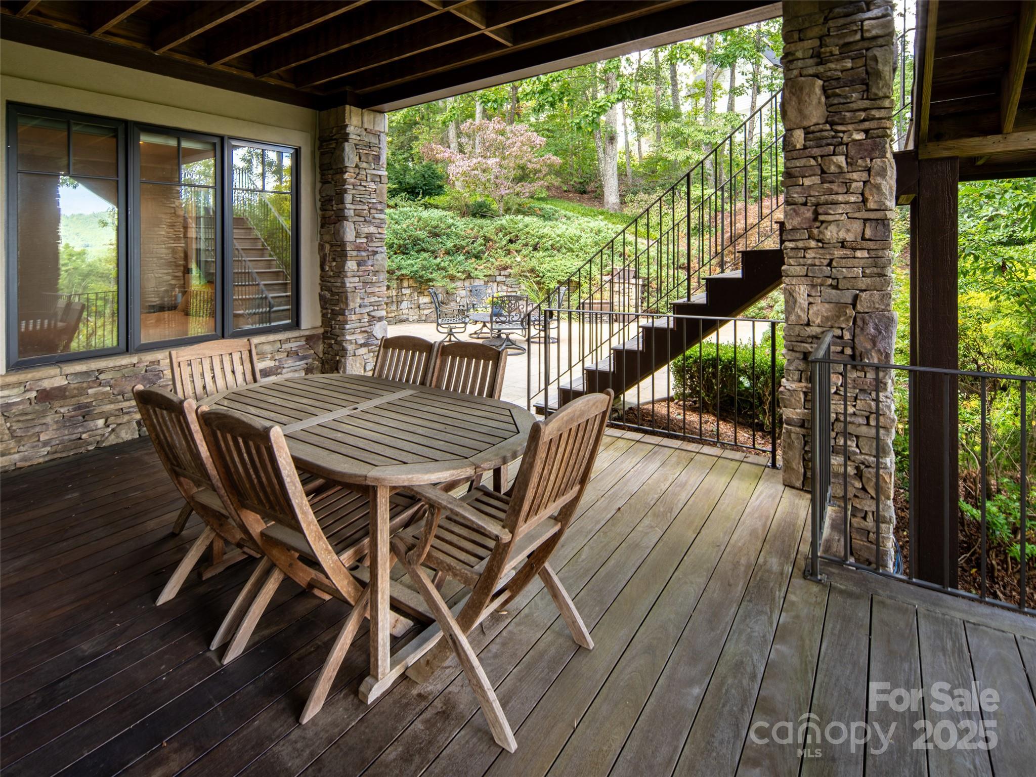 21 Windcliff Drive — Asheville