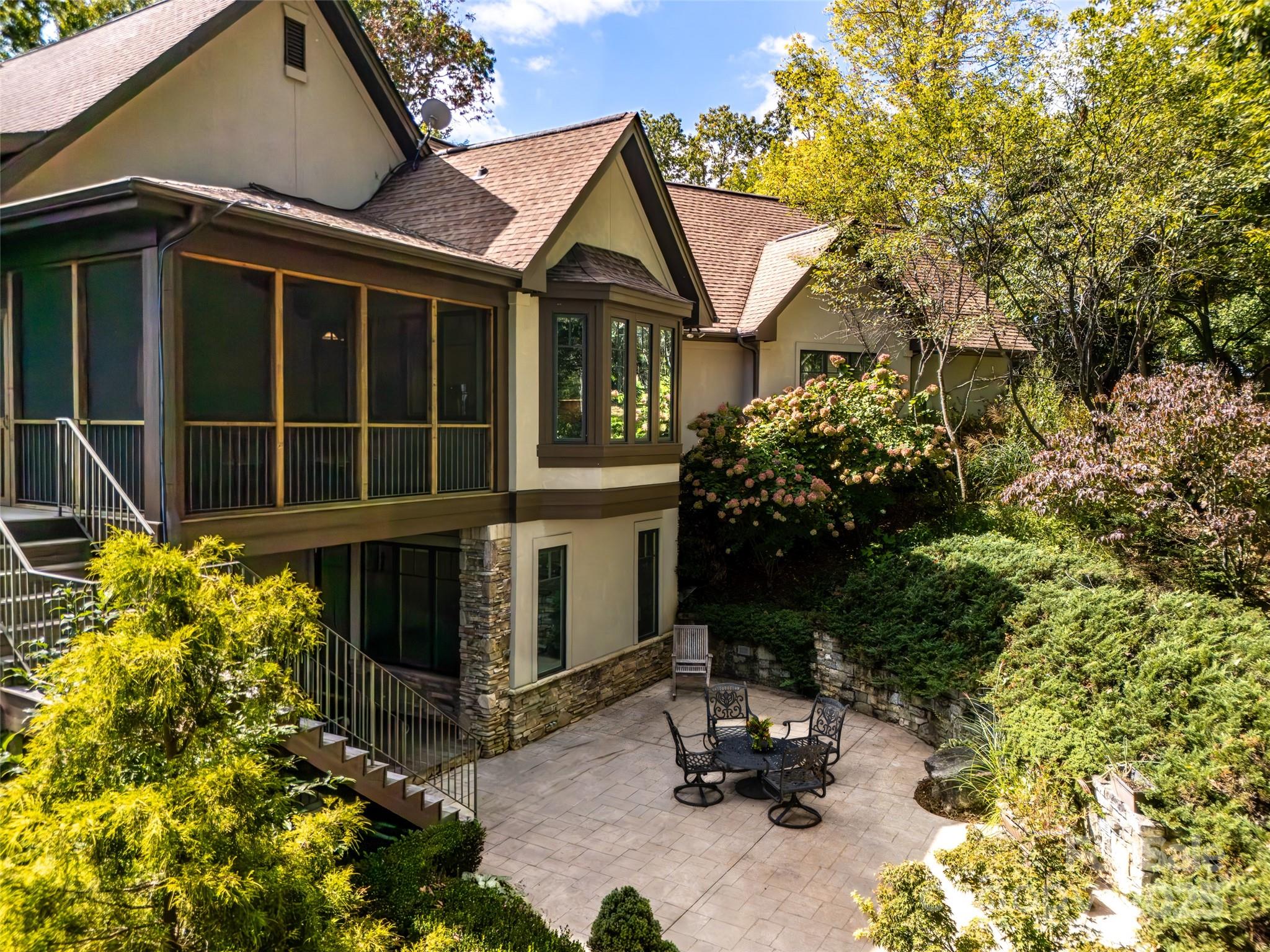 21 Windcliff Drive — Asheville