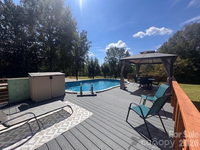 641 Camp Creek Road — Union Mills