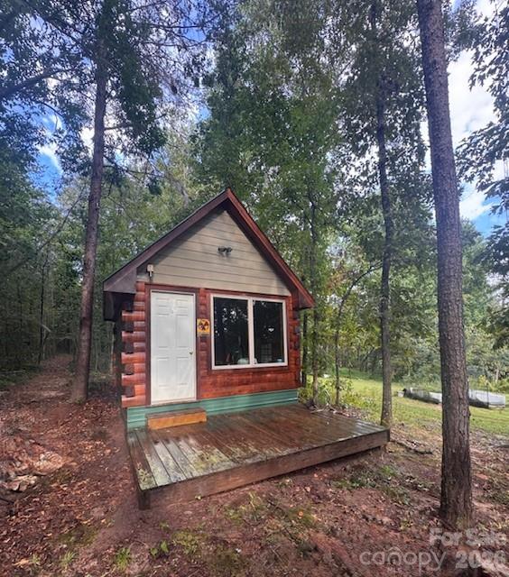 641 Camp Creek Road — Union Mills