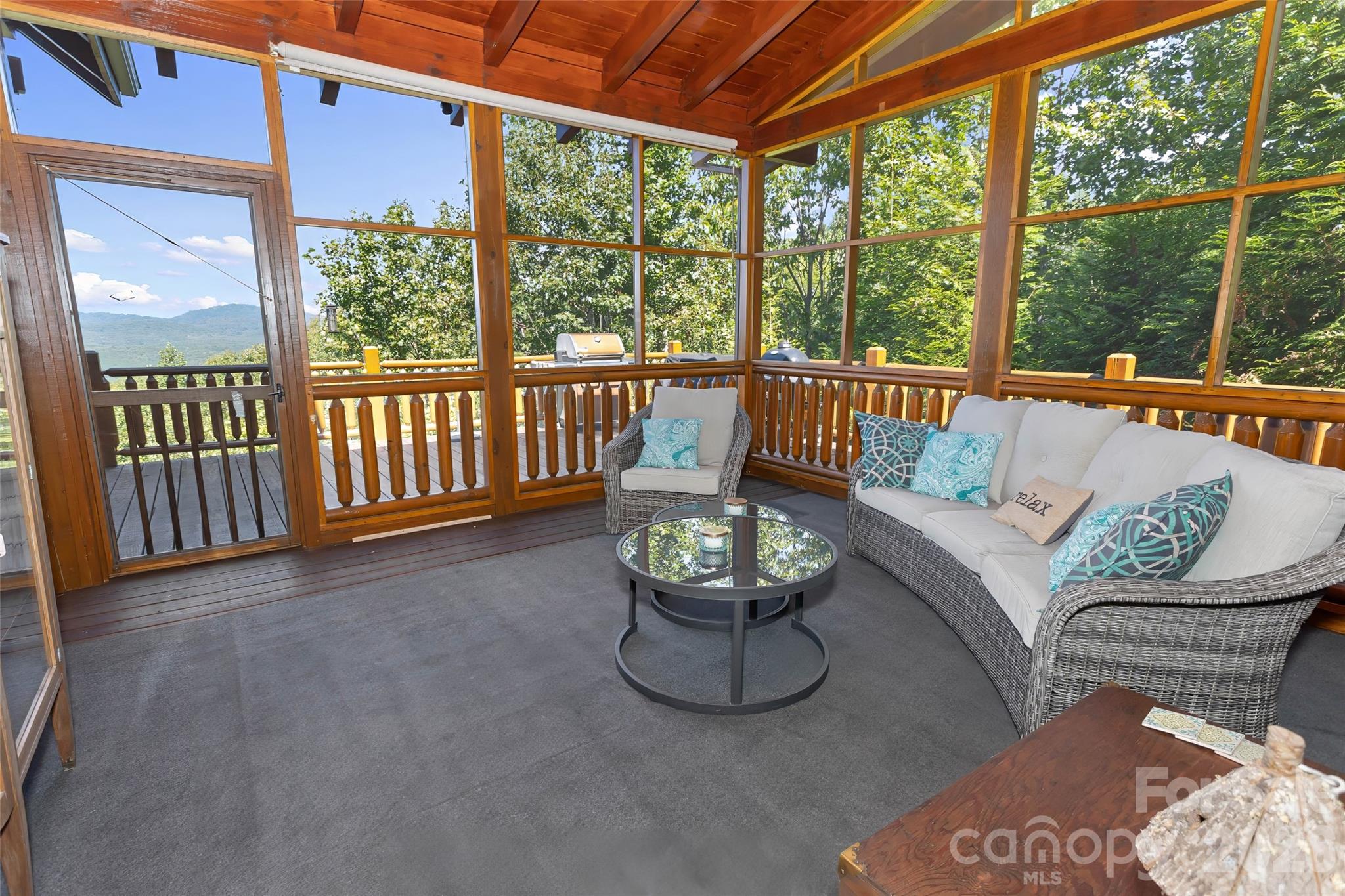334 Scenic Vista Drive — Nebo