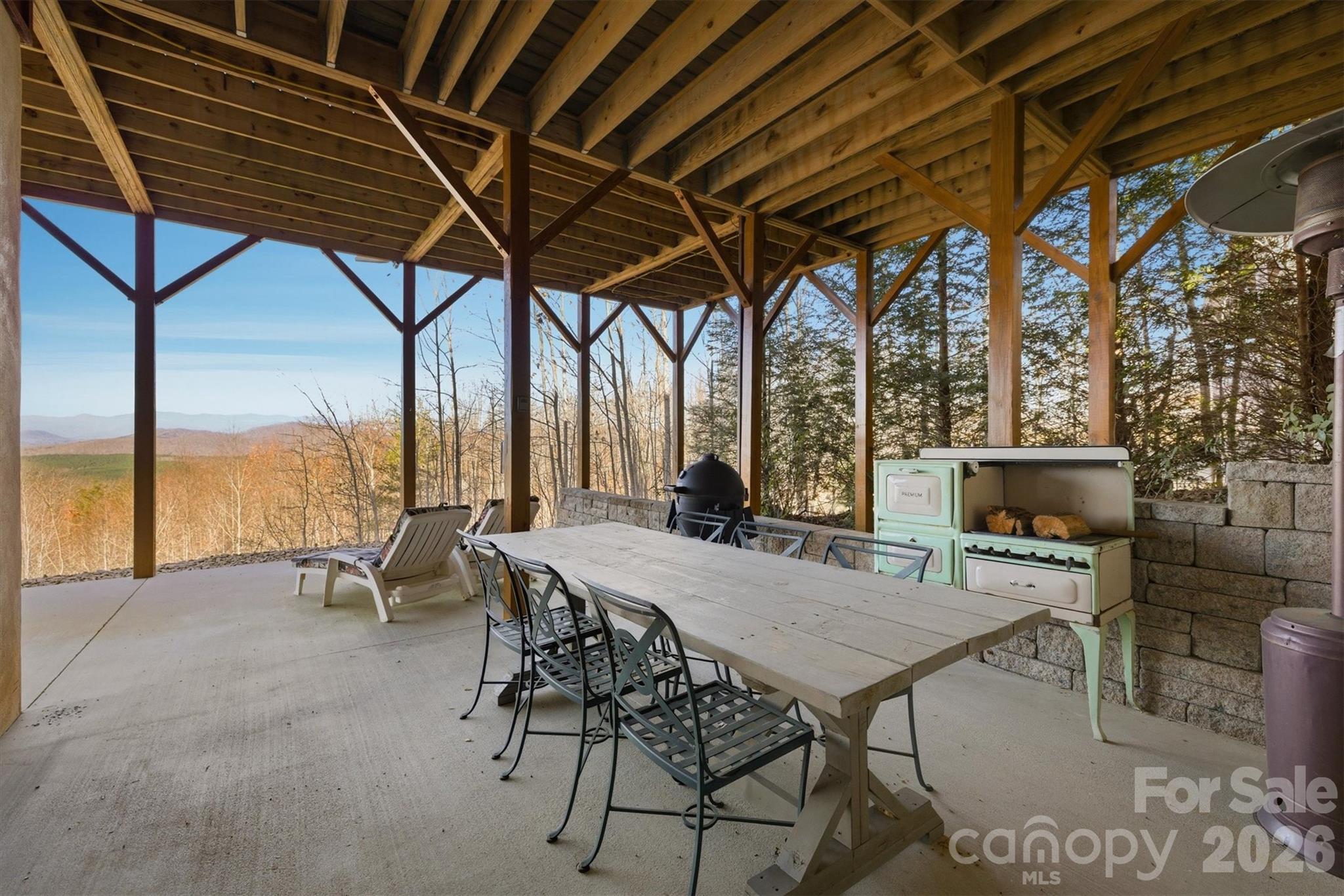 334 Scenic Vista Drive — Nebo