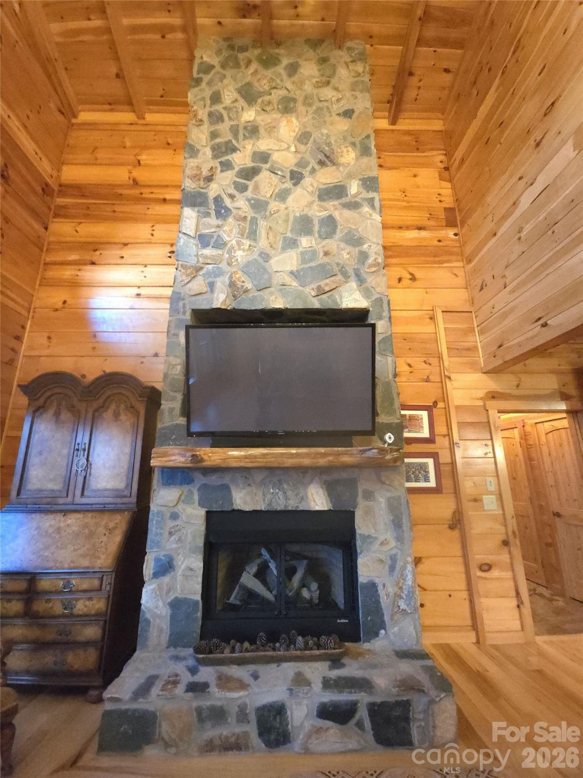 334 Scenic Vista Drive — Nebo