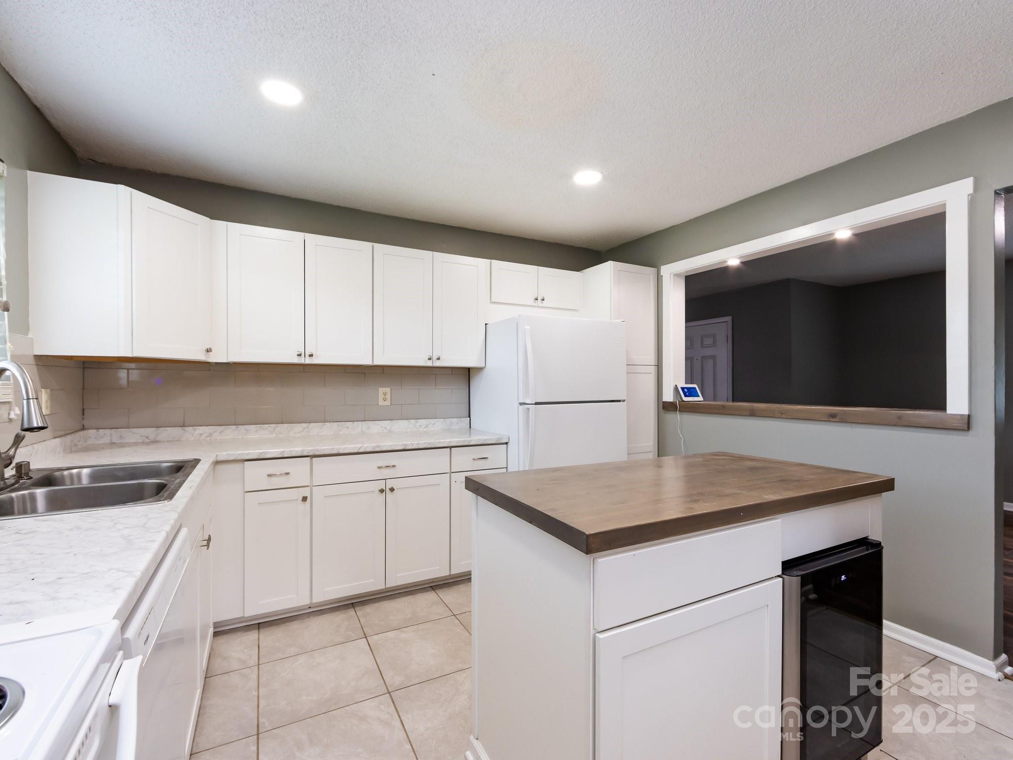 7109 Bisaner Street — Charlotte