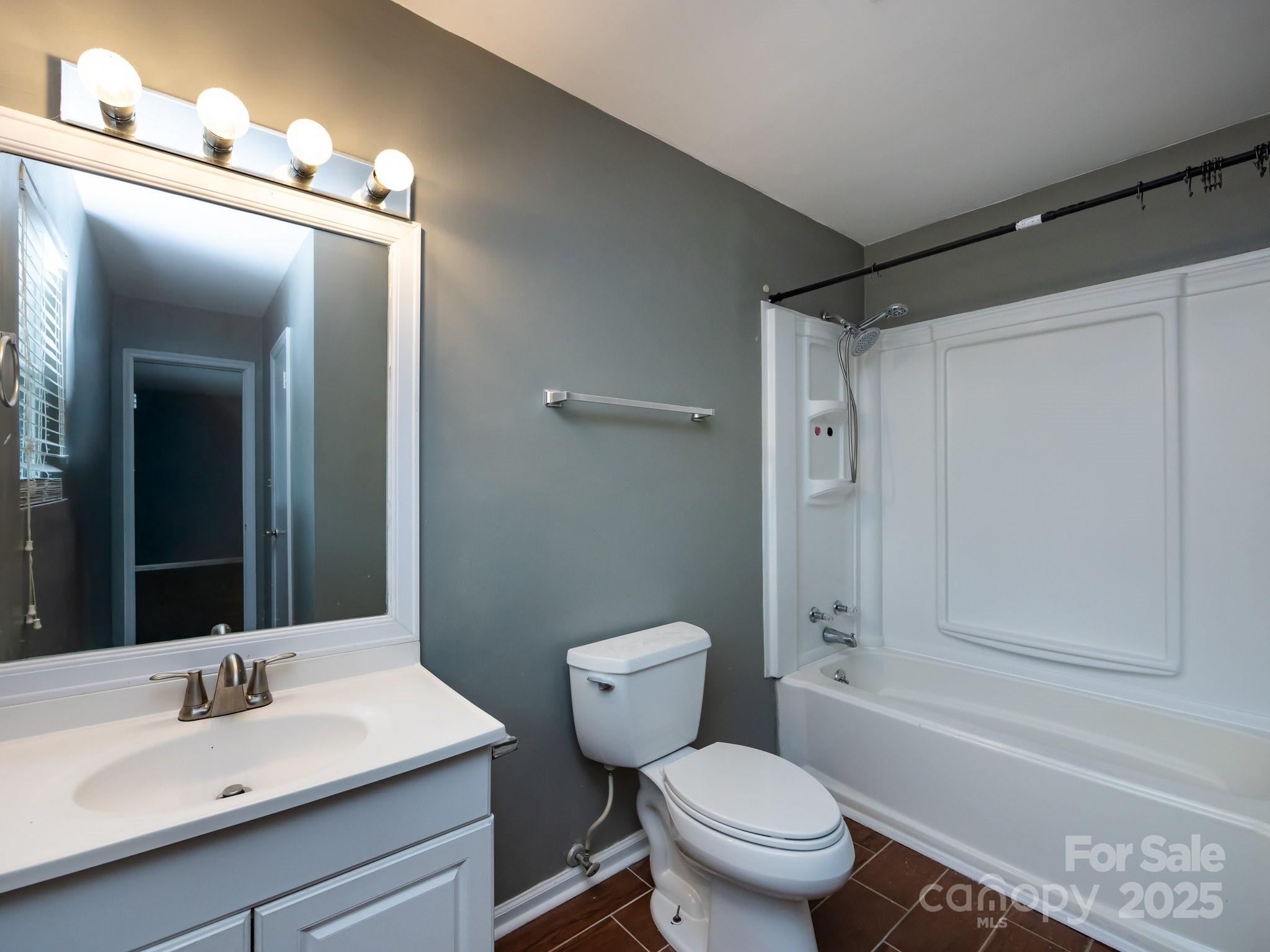 7109 Bisaner Street — Charlotte