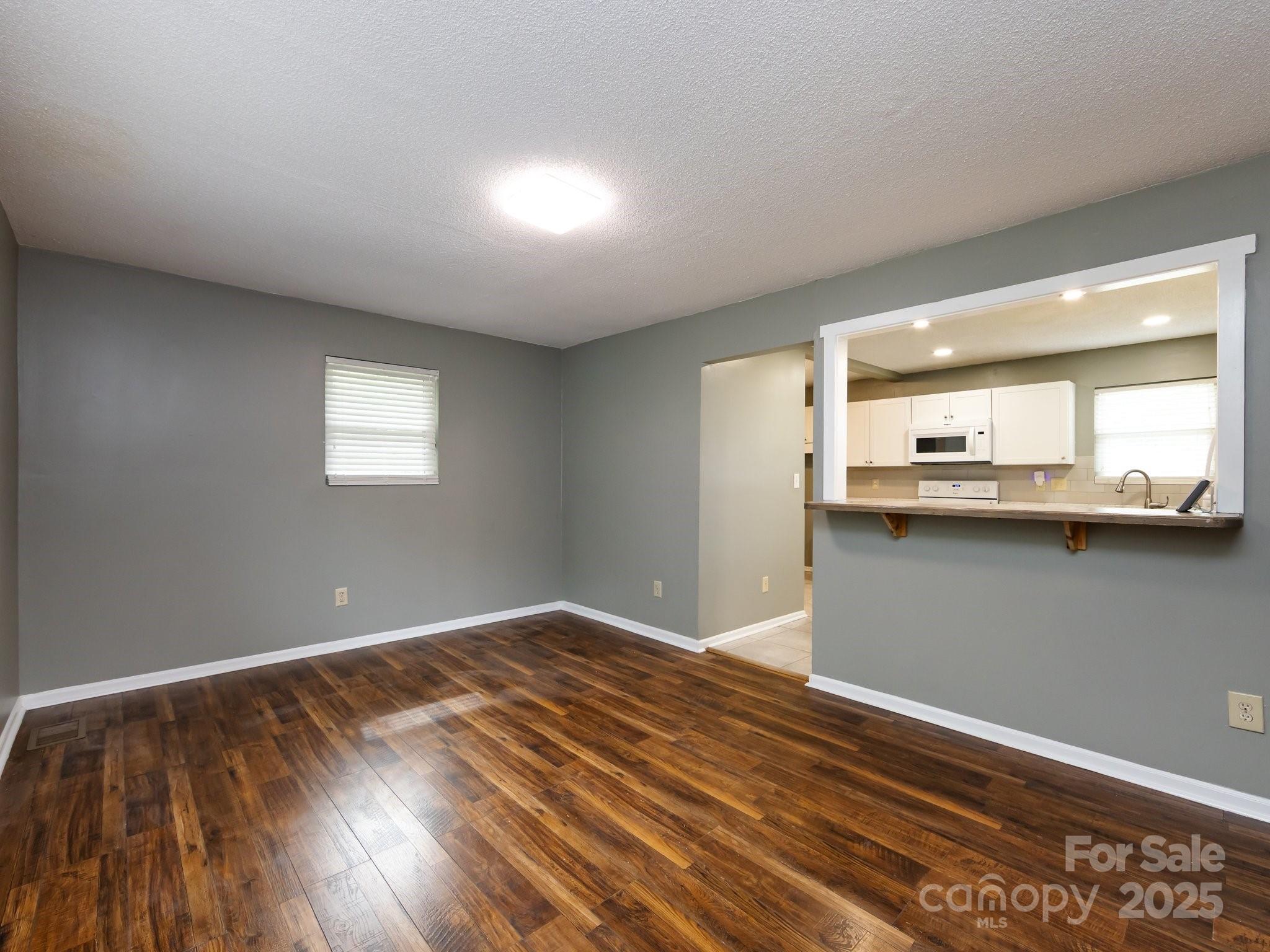7109 Bisaner Street — Charlotte