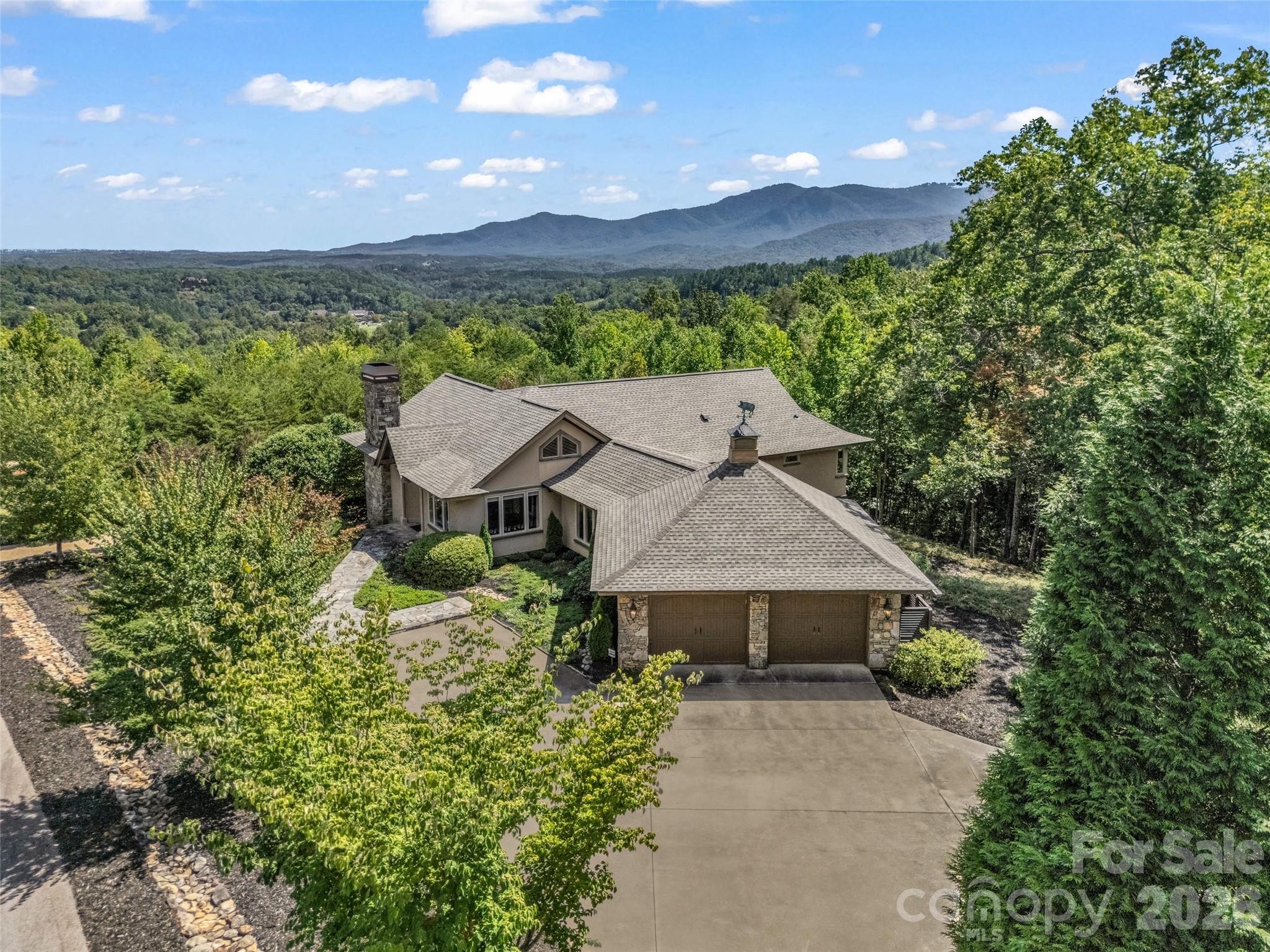 2435 Deep Gap Farm Road E — Mill Spring