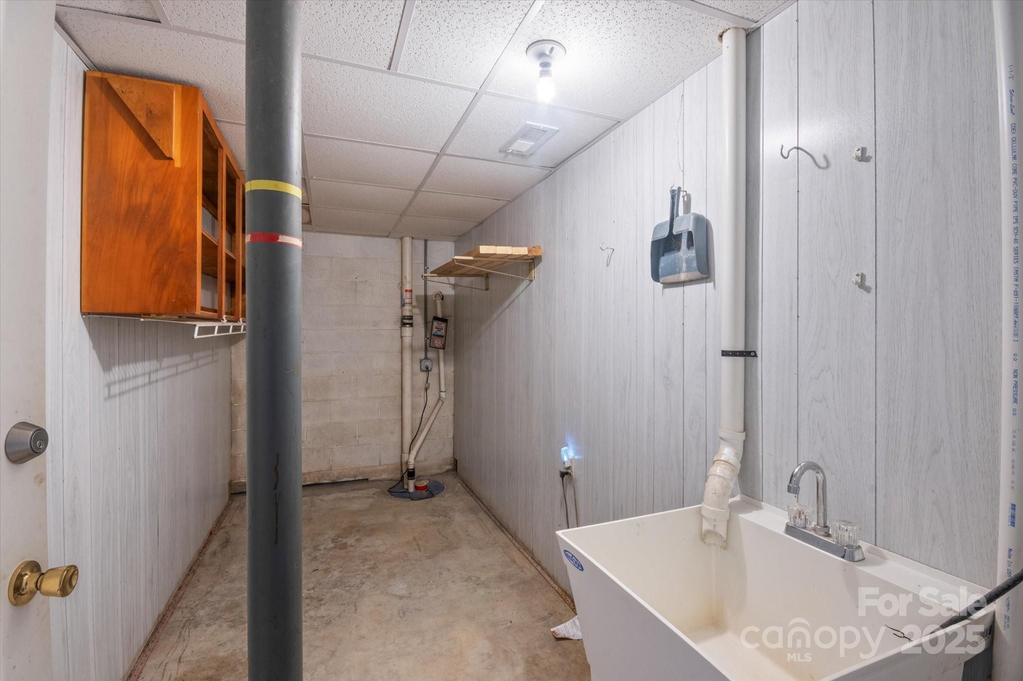 89 Quiet Pond Lane — Pisgah Forest