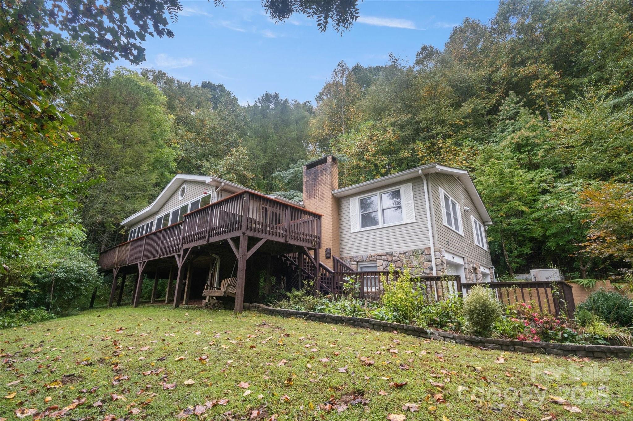 89 Quiet Pond Lane — Pisgah Forest