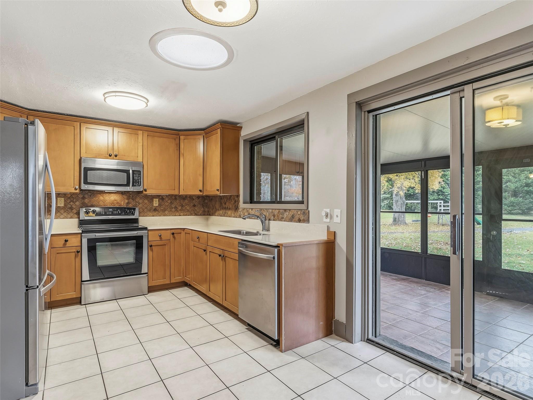 605 Dana Road — Hendersonville